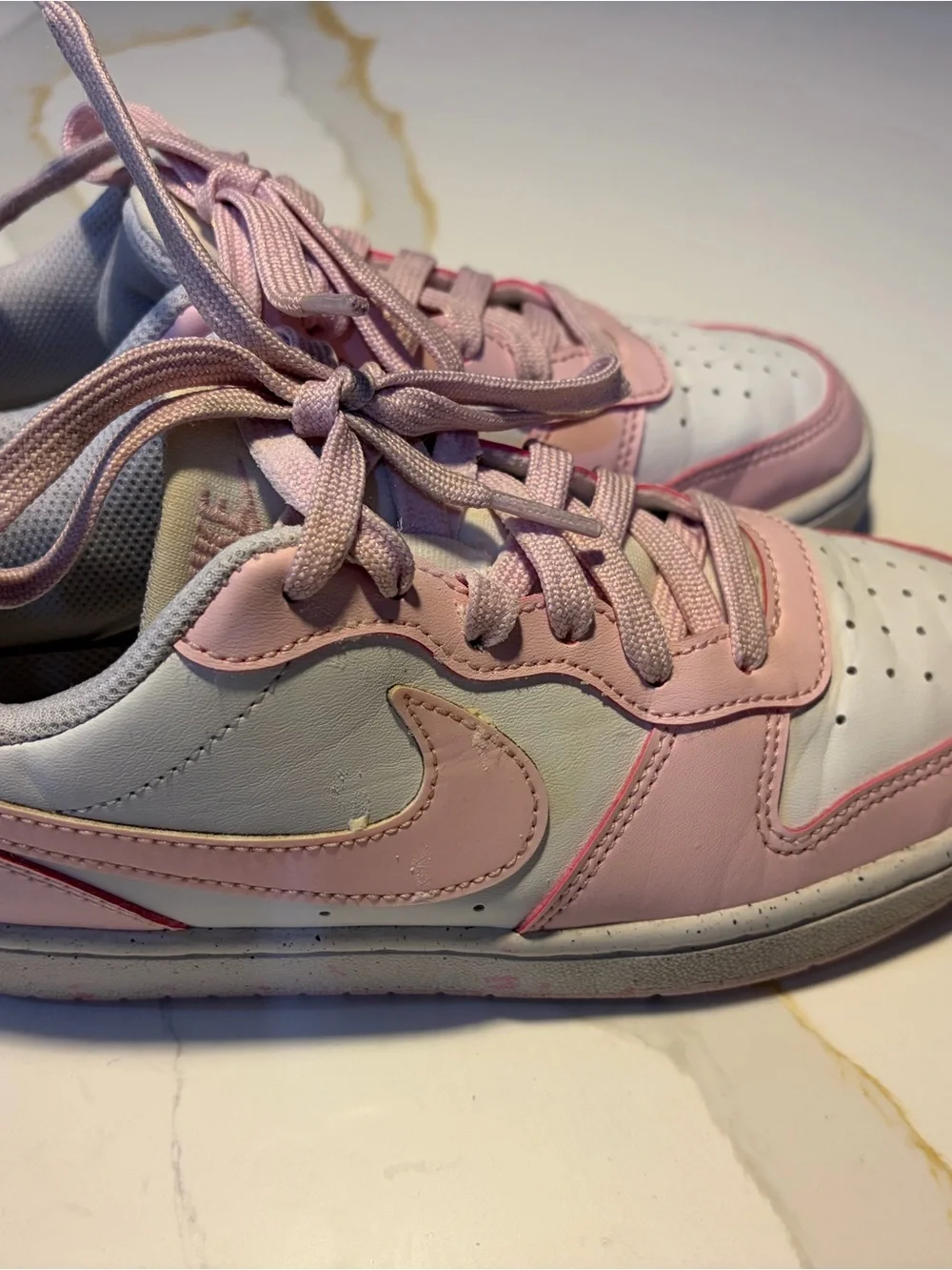 Nike Kids Low-Top Sneakers - Pink & White Size 4Y